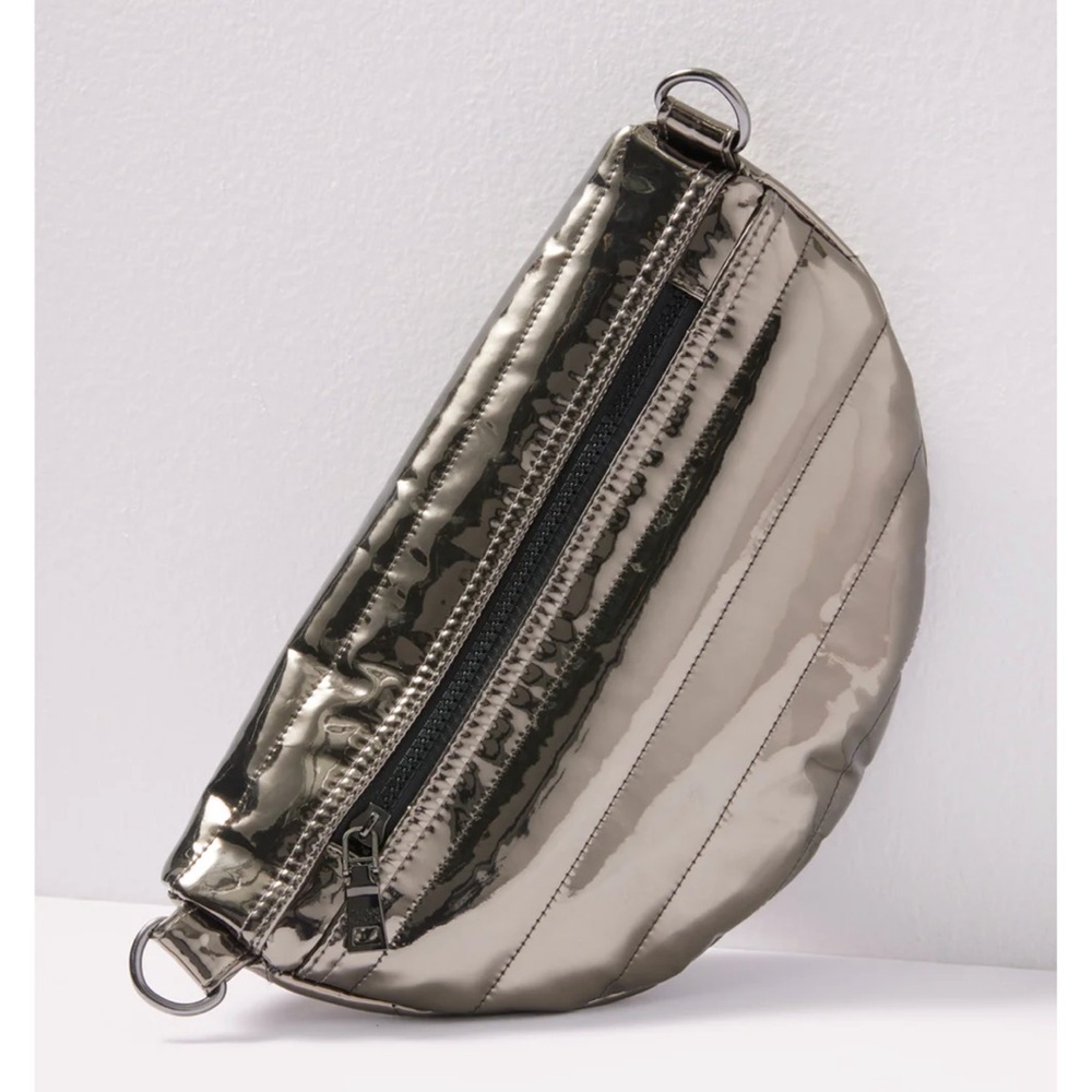 Evereve Metallic Gunmetal Quilted Crossbody Belt Bag - Picture 3 of 12